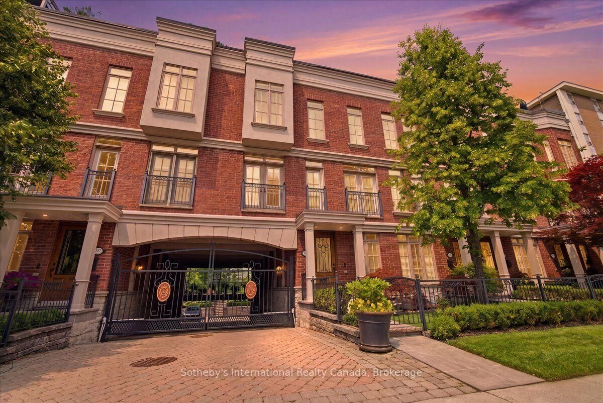 Property Photo:  339 Randall Street  ON L6J 1R3 