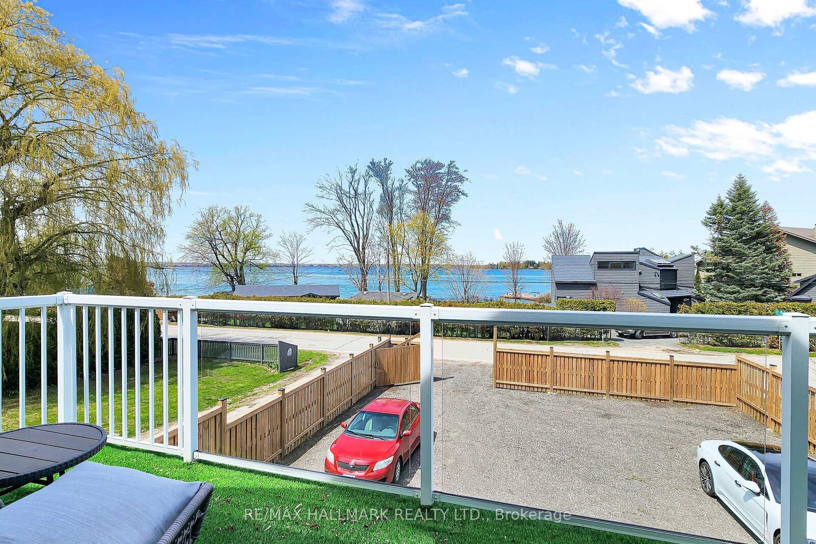 Property Photo: 941 Lake Drive N ON L4P 3E9