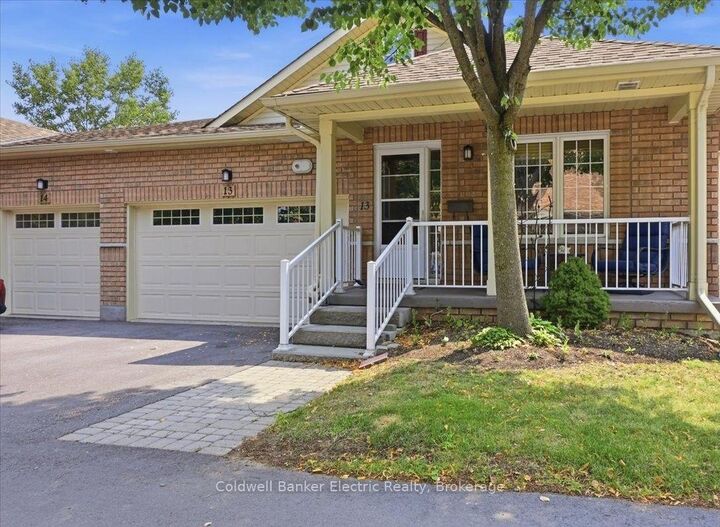 877 Wentworth Street 13 — photo 1