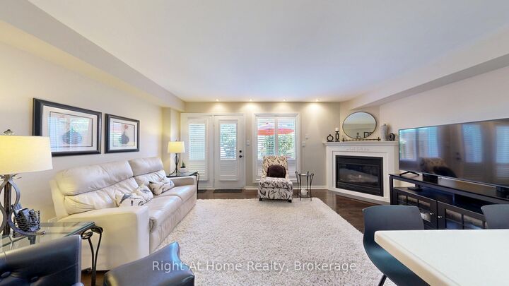 Property Photo:  40 Torr Lane  ON L1S 7M9 
