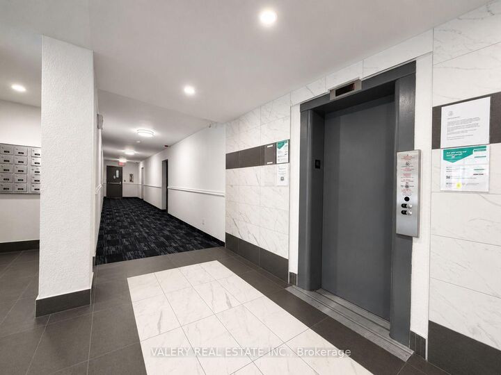 Property Photo:  50 Selkirk Street 501  ON K1L 6M9 