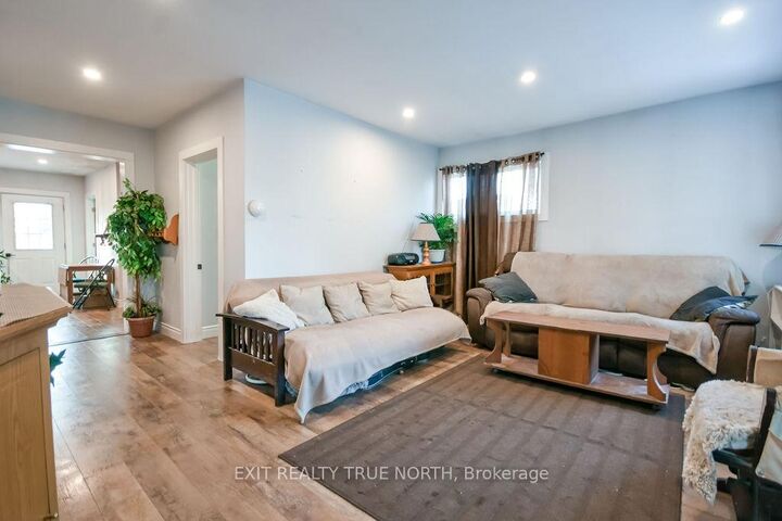 Property Photo:  125 Queen Street W  ON L0L 1P0 
