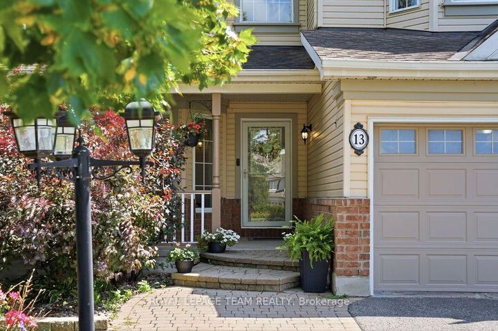 Property Photo:  13 Riverstone Drive  ON K2J 4X7 