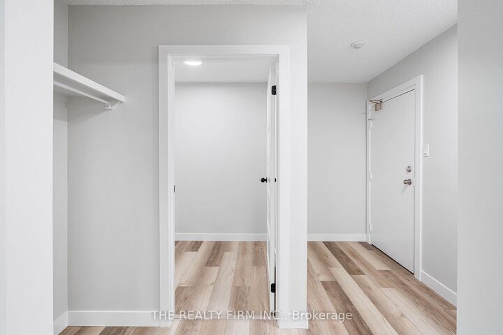 Property Photo: 1096 Jalna Boulevard 40 ON N6E 3B8
