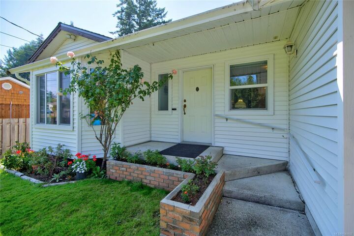 Property Photo:  701 Glenalan Rd  BC V9W 5G6 