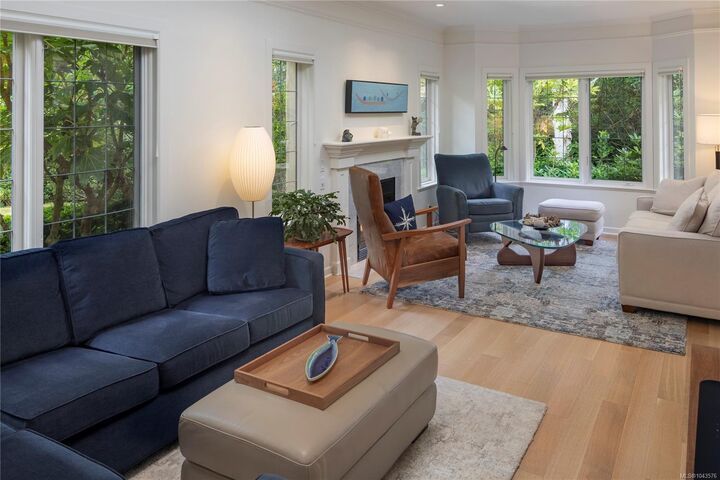Property Photo: 1880 Chandler Ave #8 BC V8S 1N8