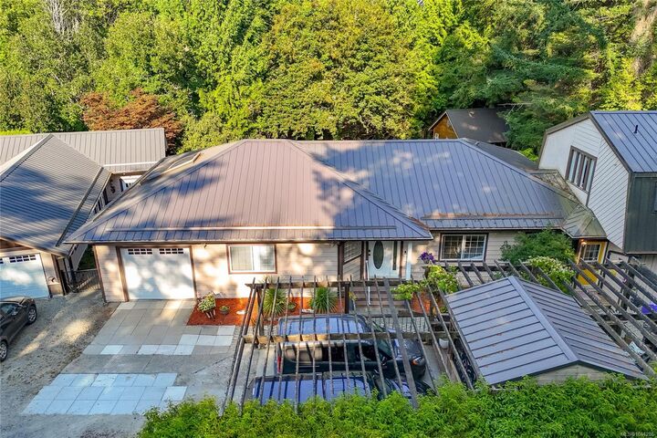 Property Photo: 5435 Fowler Rd BC V8Y 1Y4