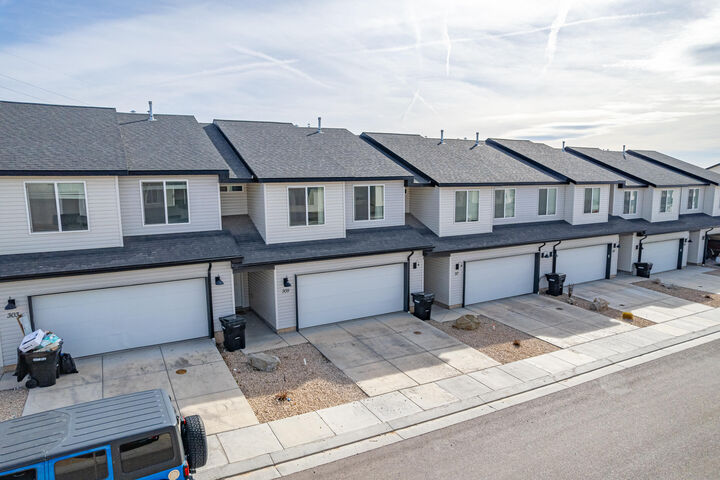 Property Photo:  309 W 2050 N  UT 84721 