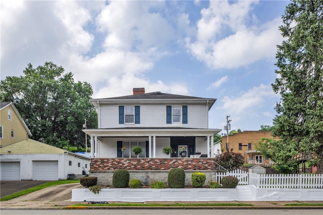 Property Photo:  182 Main Street  PA 15067 