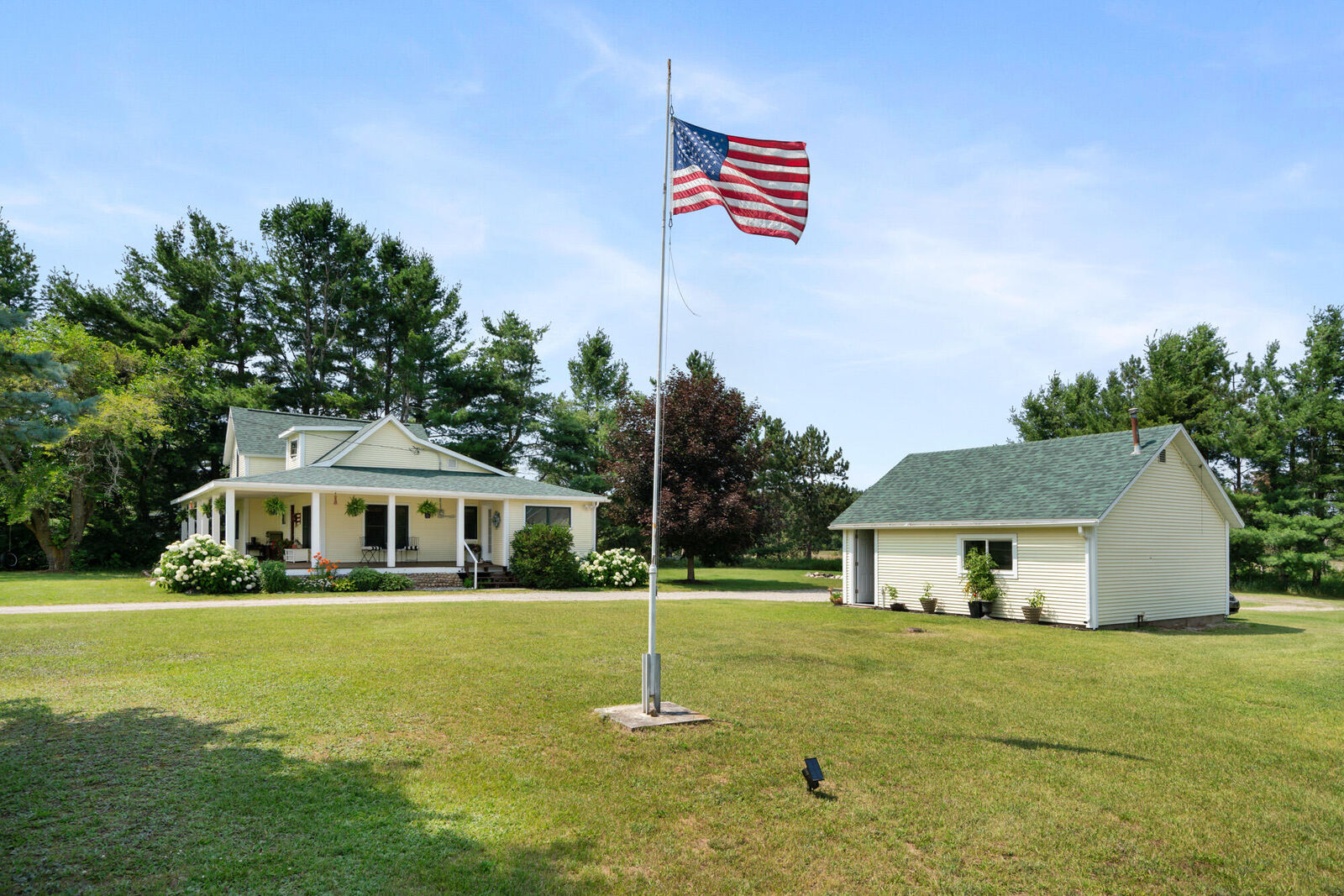 Property Photo: 7925 M-68 Highway MI 49706