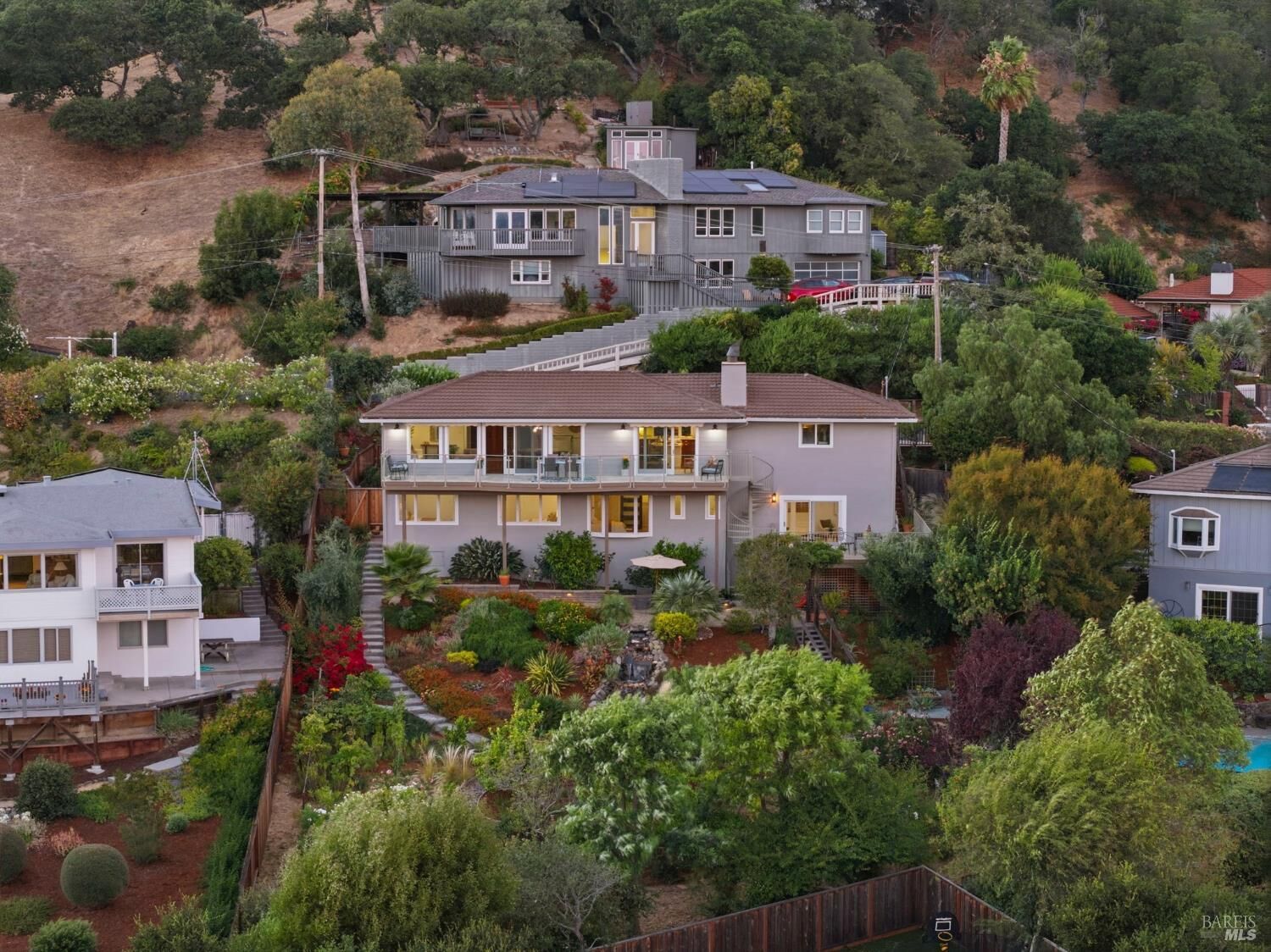 Property Photo:  29 Dorian Way  CA 94901 