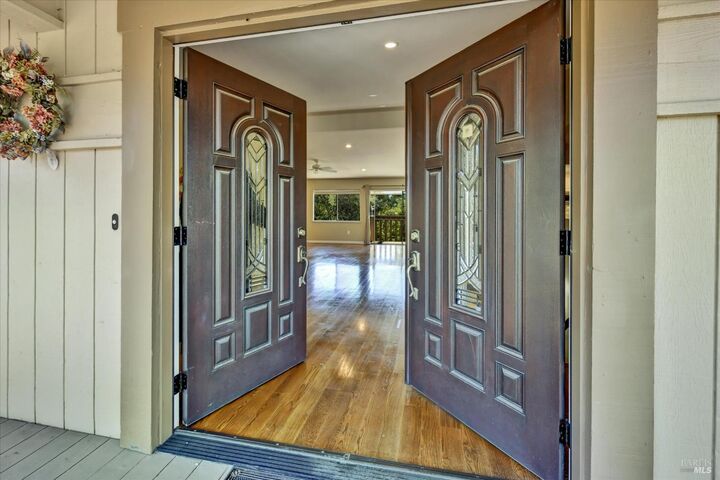Property Photo:  68 Rockrose Way  CA 94945 