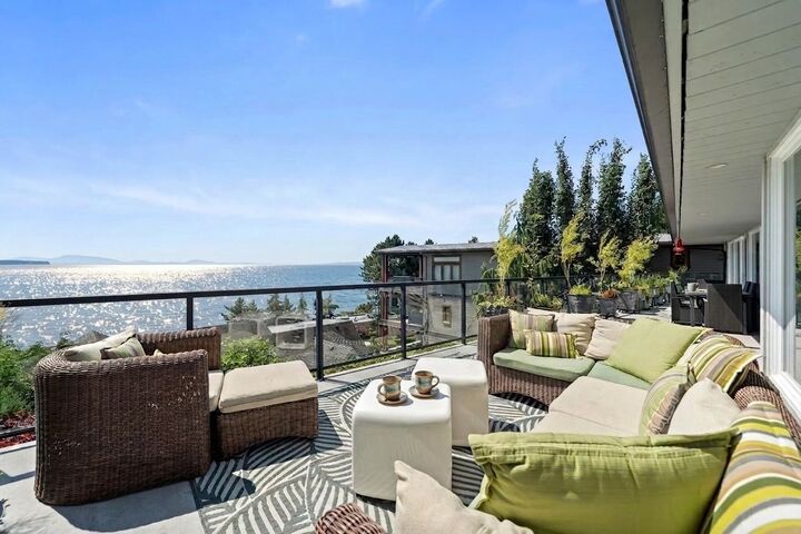 14380 Sunset Drive — photo 1