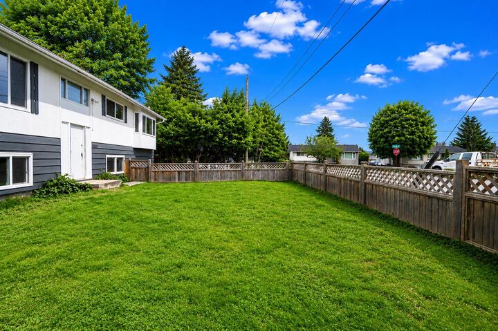 Property Photo: 2995 268A Street BC V4W 3B9