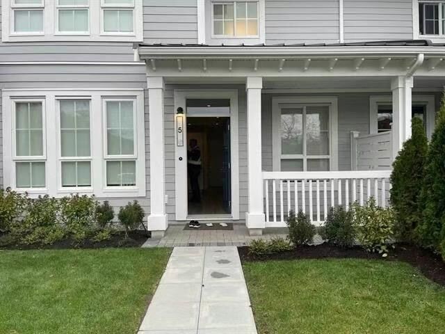 Property Photo:  5311 Admiral Way 5  BC V4K 0E2 