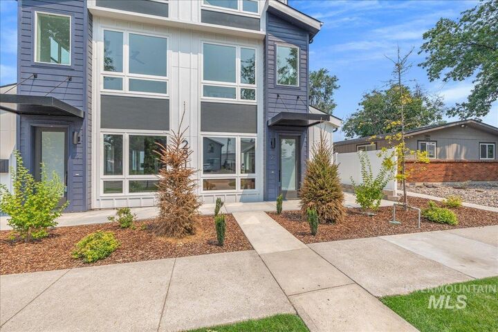 Property Photo:  2810 W Bannock St 2  ID 83702 