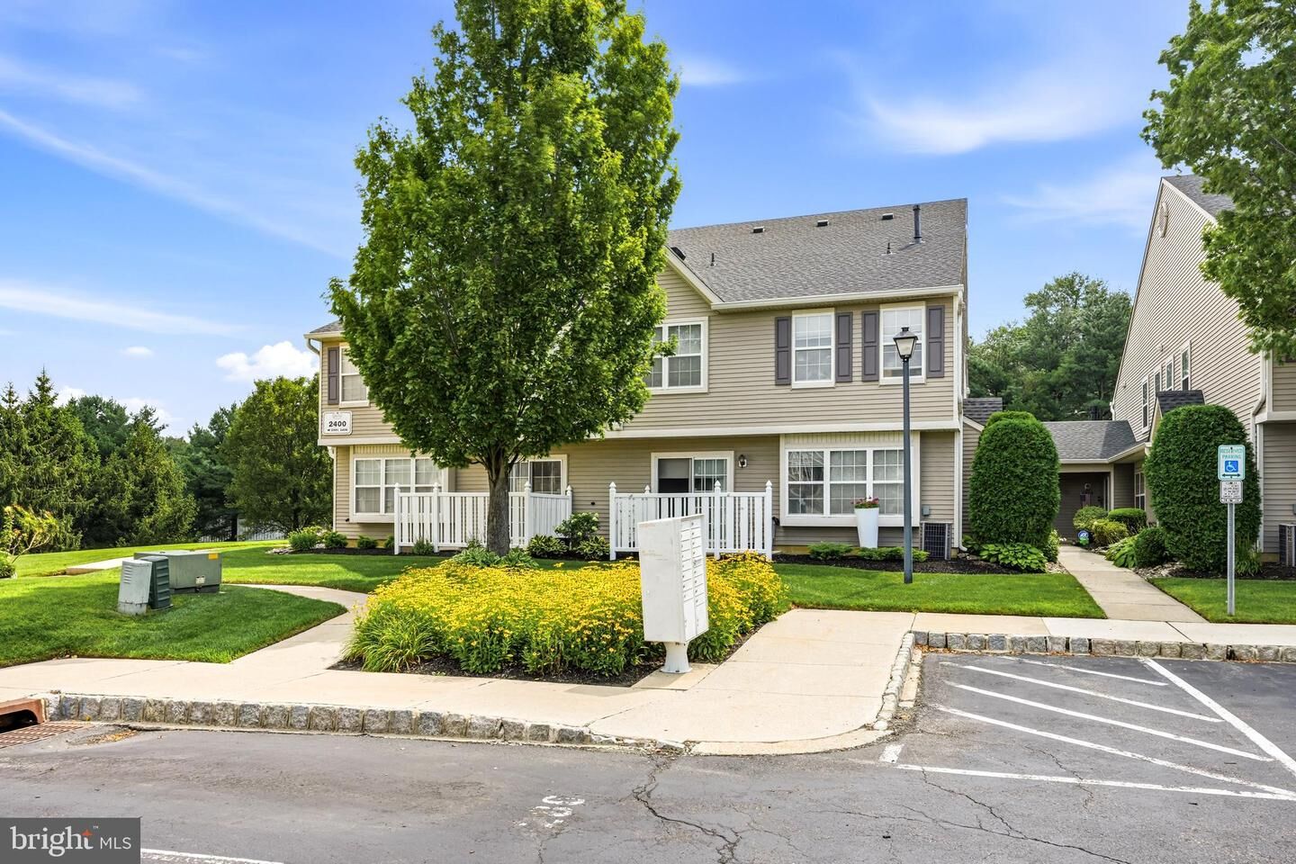 Property Photo: 2401 Gramercy Way NJ 08054