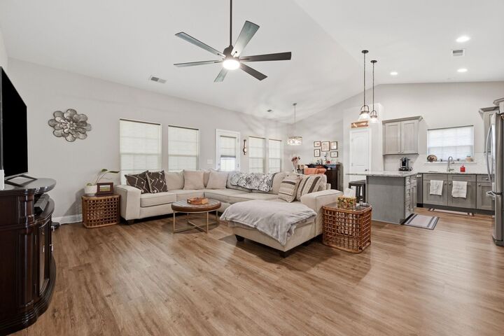 Property Photo: 359 Dunbarton Ln. SC 29526