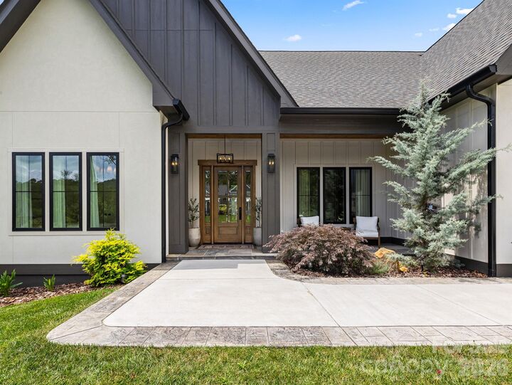 Property Photo: 133 Annabelle Linn Drive NC 28730