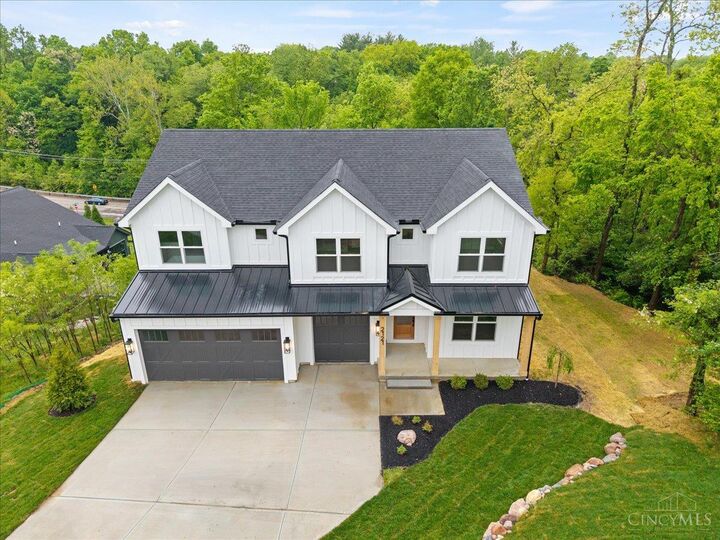 Property Photo: 2121 Clough Chase Drive OH 45244
