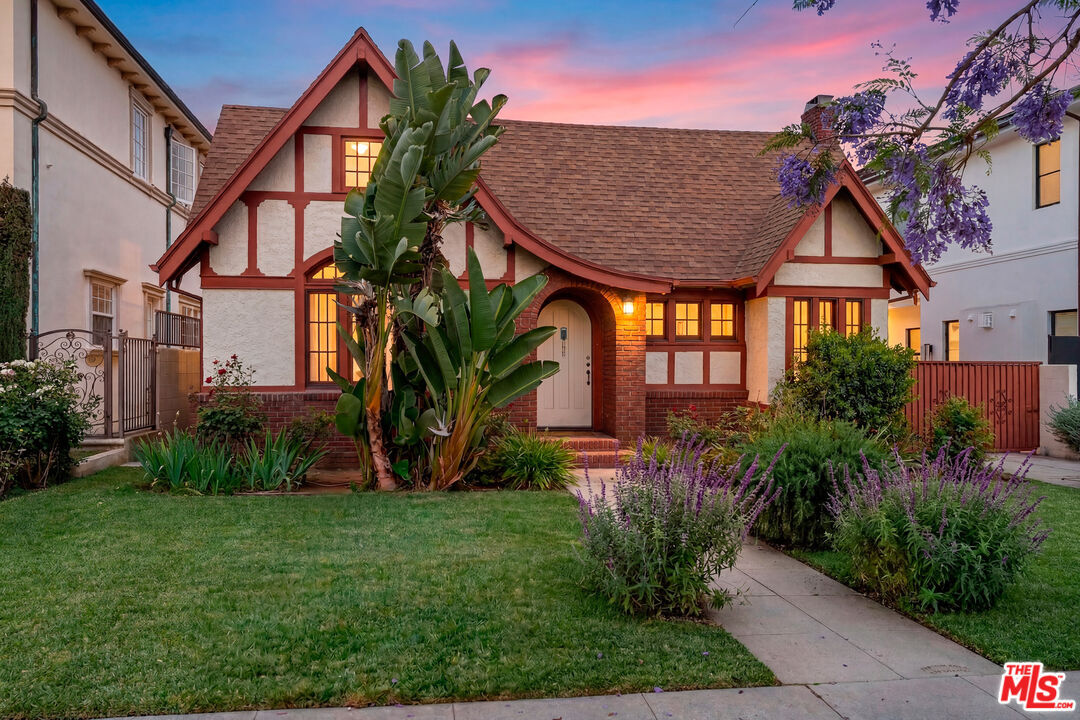 Property Photo: 312 N Palm Dr CA 90210