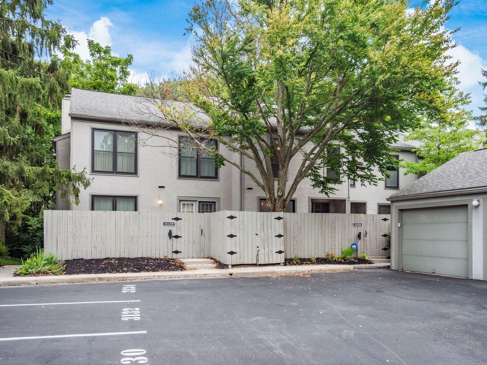 Property Photo: 3132 Walden Ravines OH 43221