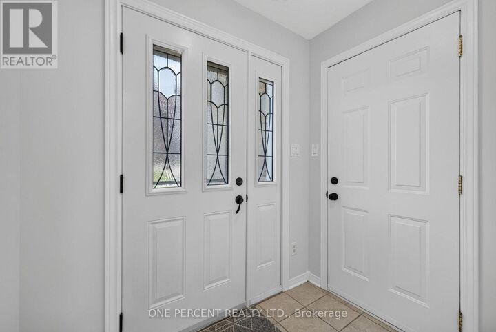 Property Photo: 18 Dr Gordon Crescent ON K0G 1J0