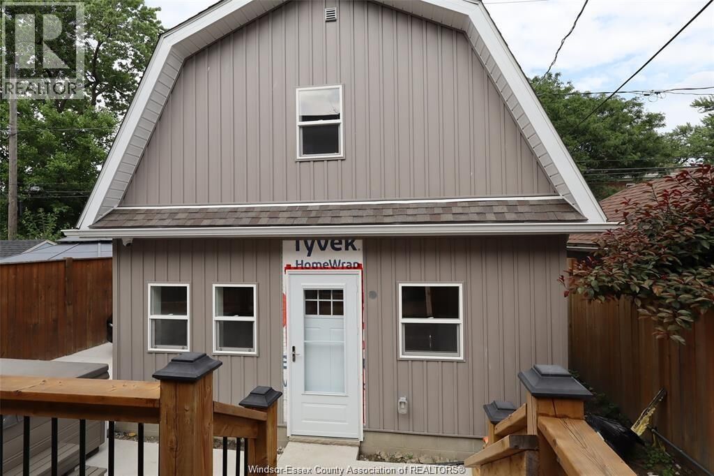 Property Photo:  1228 Dougall - Adu  ON N8X 1R5 