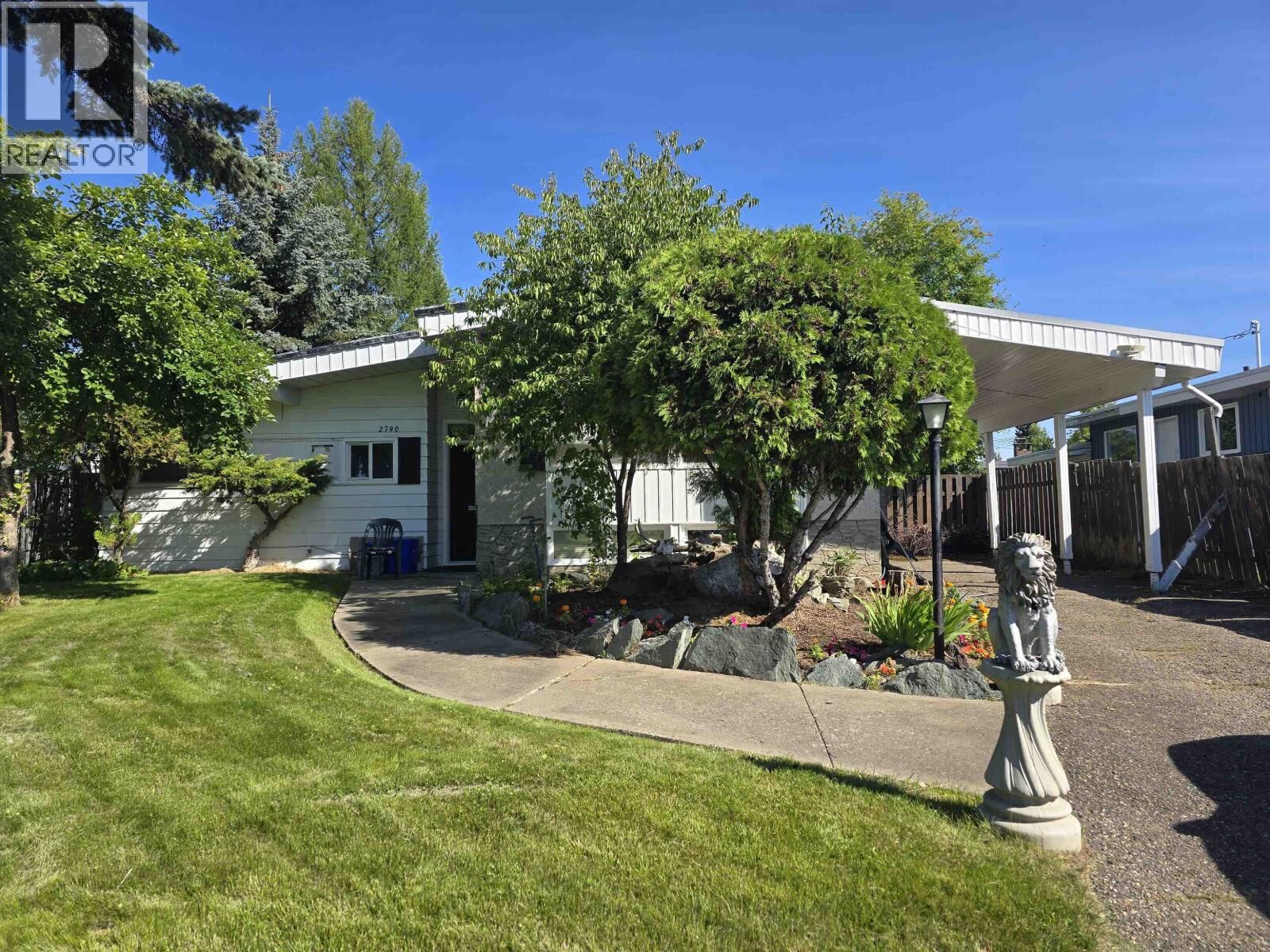 Property Photo: 2790 Fairview Crescent BC V2N 1G8