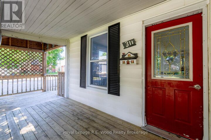 Property Photo: 311 Talbot Street East ON N5H 1H8