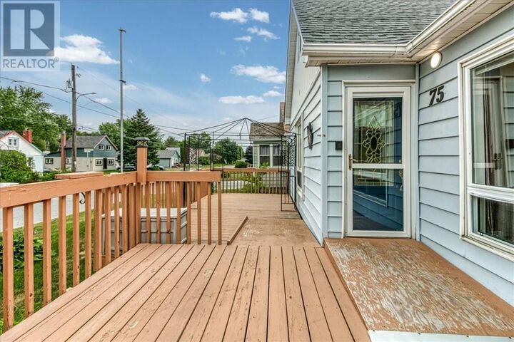 Property Photo:  75 O'Donaghue Drive  ON P3L 1E1 
