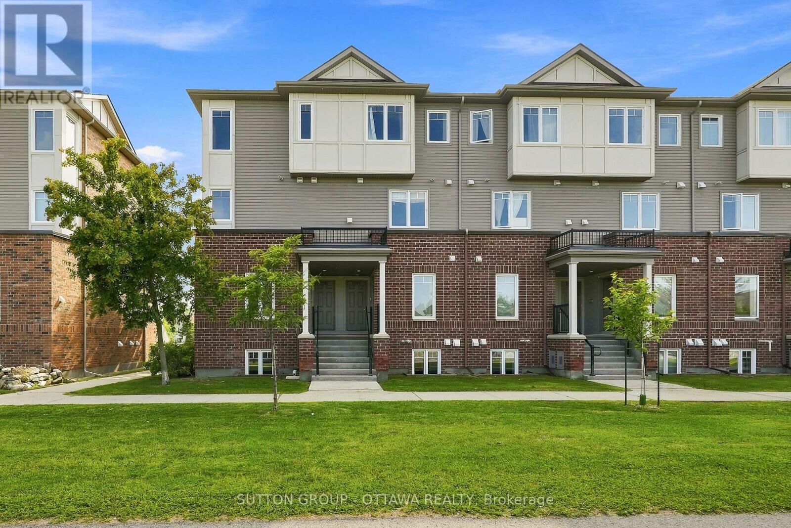 Property Photo:  2563 Longfields Drive  ON K2J 2L7 