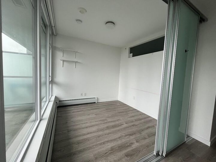 Property Photo:  13350 Central Avenue 806  BC V3T 0S1 