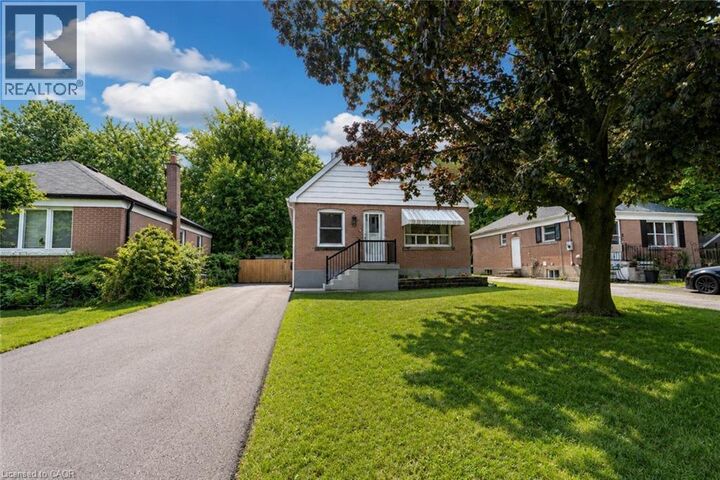 Property Photo:  365 East 22nd Street  ON L8V 2W3 