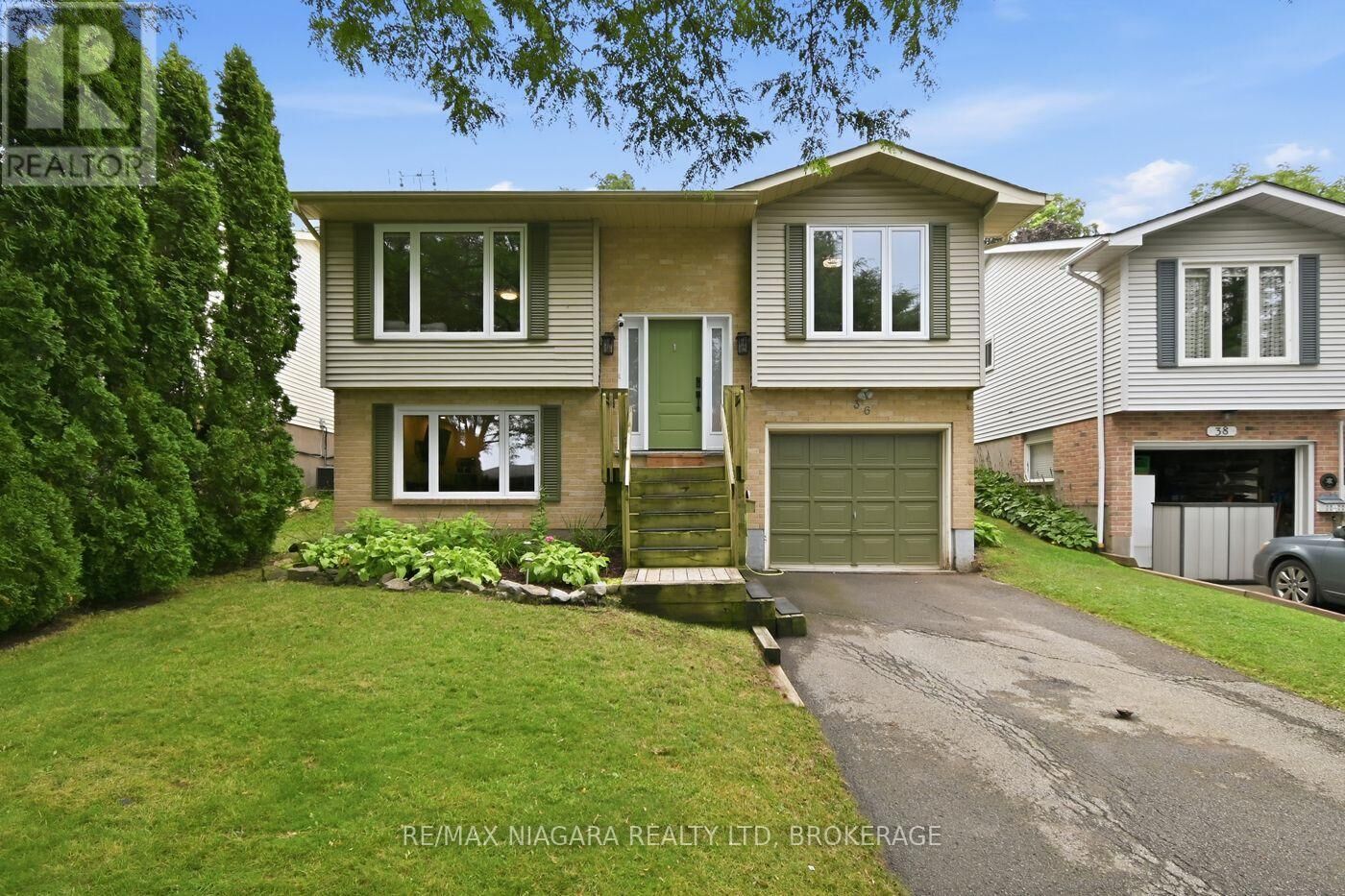 Property Photo:  36 Hemlock Street  ON L2T 4B7 