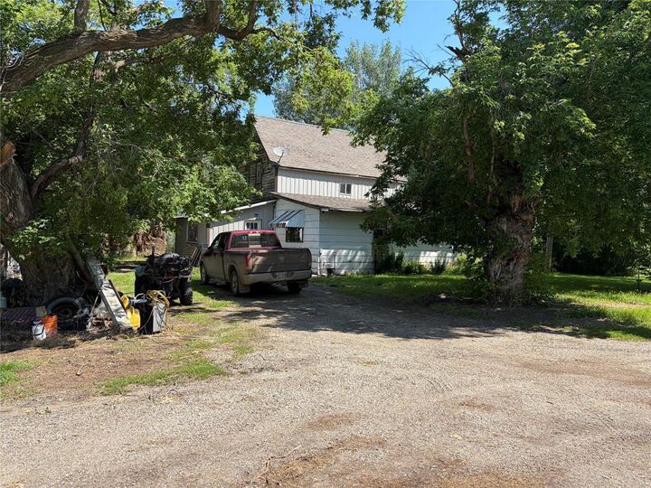 Property Photo: 49110 133W Road MB R0M 1P0