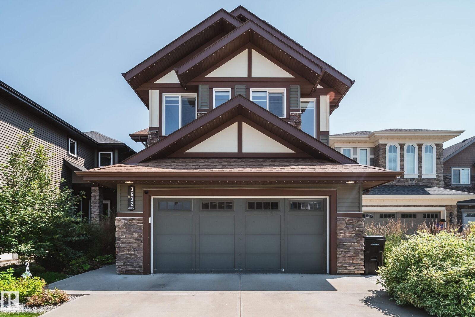 Property Photo: 3632 Keswick Boulevard SW AB T6W 3S5