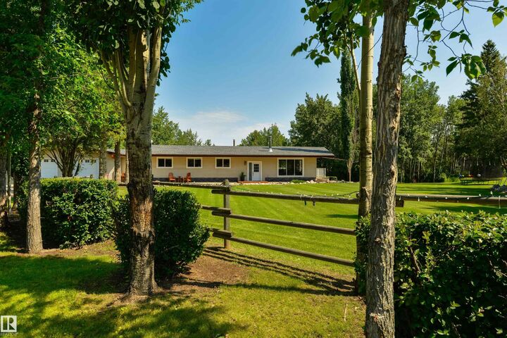 Property Photo: 54108 Rge Road 280 22 AB T7X 3V3