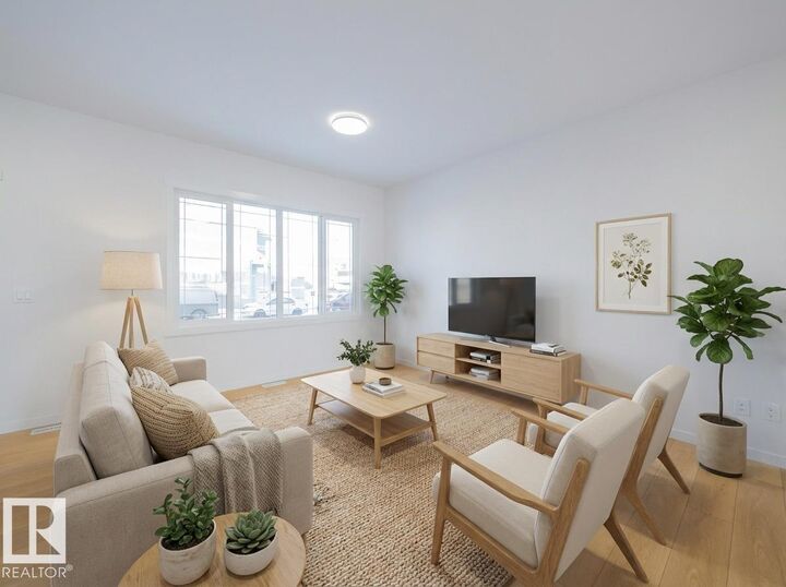 65 Rosa Crescent — photo 1