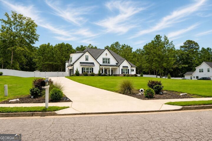 Property Photo:  1018 Farmington Road  GA 30224 