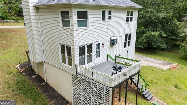 Property Photo: 105 Stafford Court GA 30215