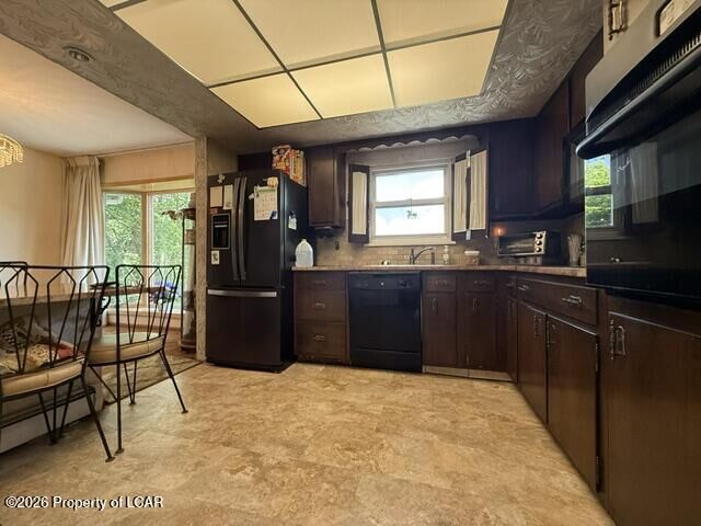 Property Photo:  30 Mountain Top Court  PA 18202 