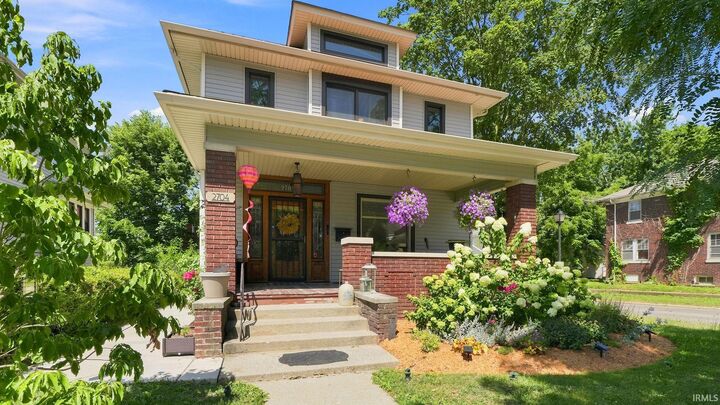 Property Photo: 2704 Hoagland Avenue IN 46807-1429