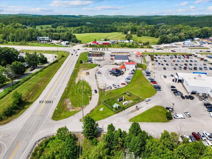 Property Photo: 71 State Highway 3041 (Corbin Bypass) KY 40701
