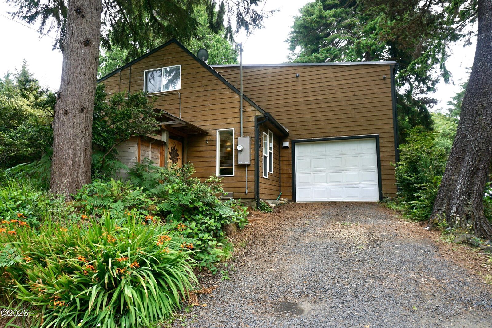 Property Photo: 230 1st Street OR 97369