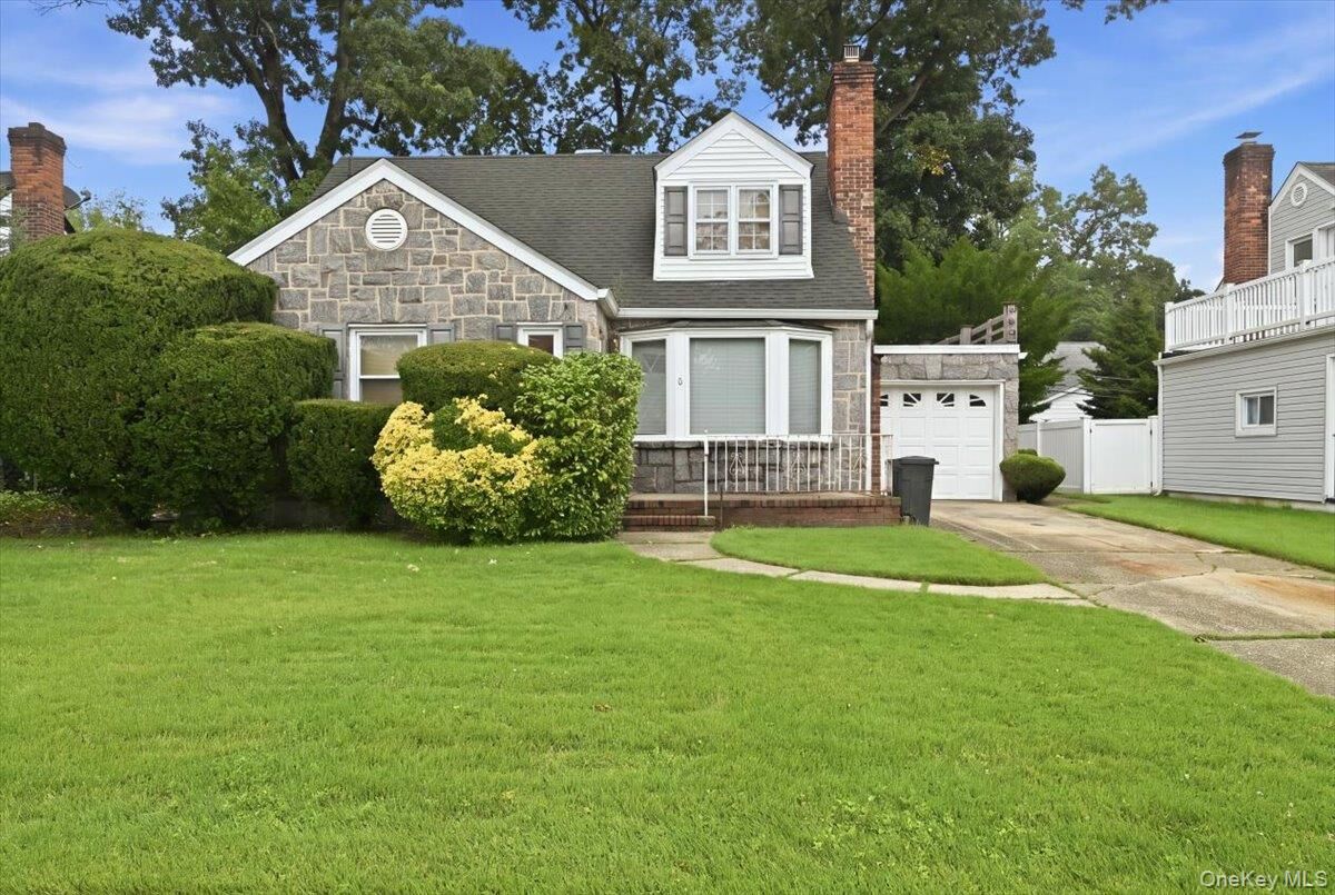 Property Photo: 8 Redwood Road NY 11040