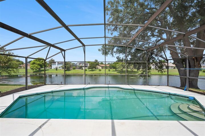 Property Photo: 14706 Eagle View Court FL 32837