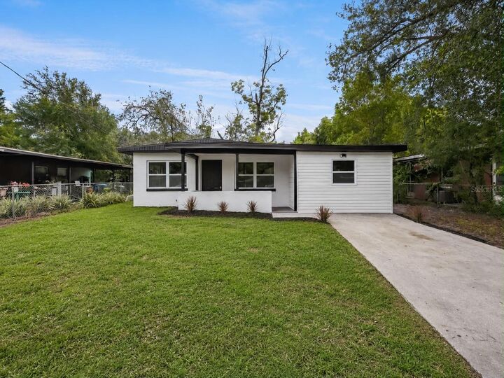 Property Photo:  806 Citrus Street  FL 32805 