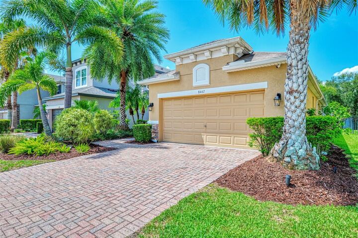 Property Photo:  8467 Nandina Drive  FL 34240 