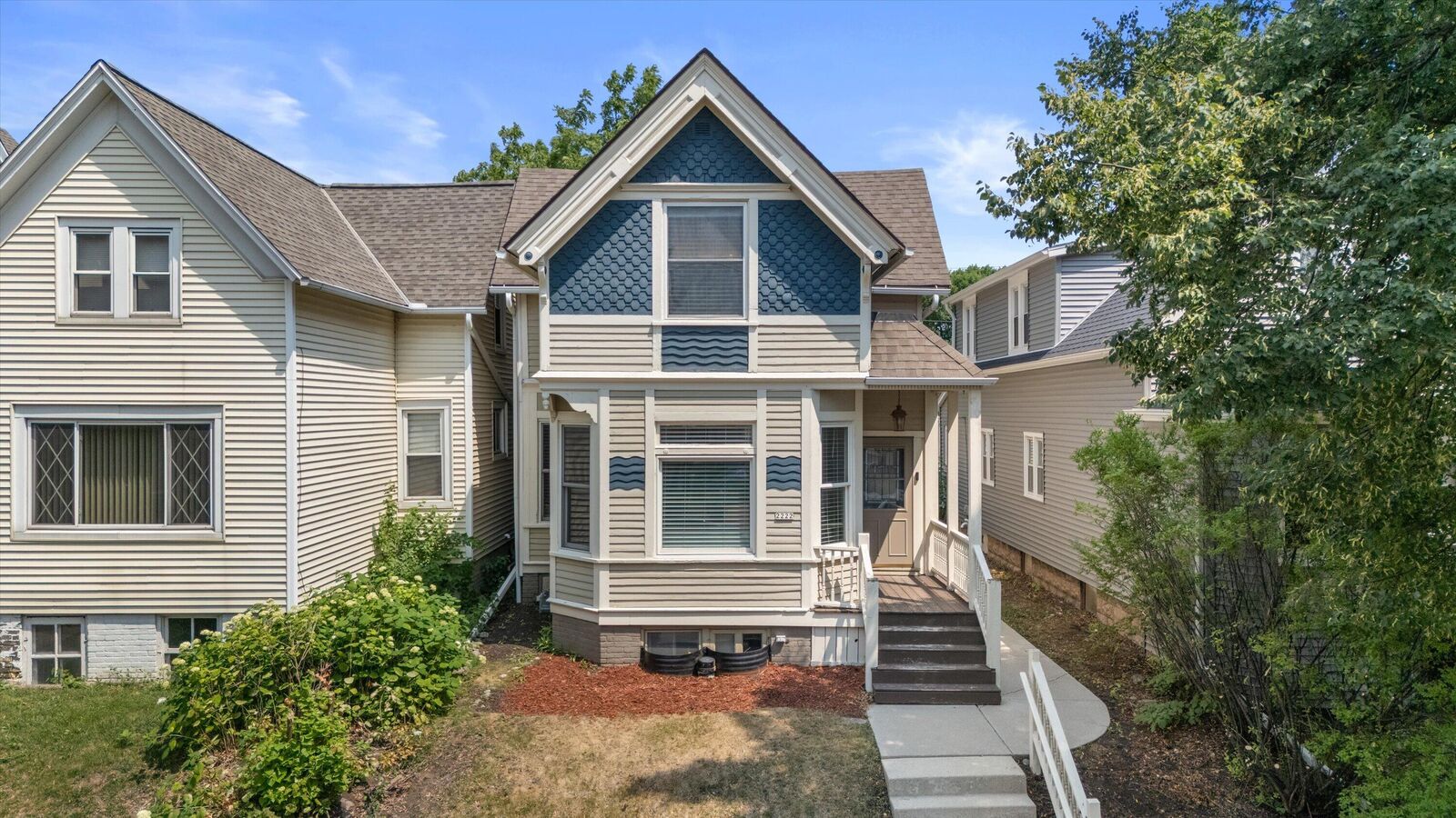 Property Photo:  2222 S Allis St  WI 53207 